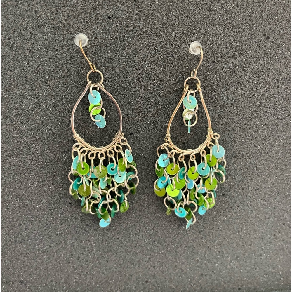 Green/silver earrings. Used/good conditions
